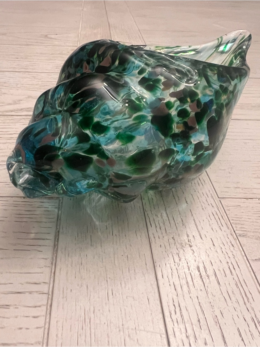 HQT Handblown Green/Teal Art Glass Shell Bowl -9” - Picture 5 of 8